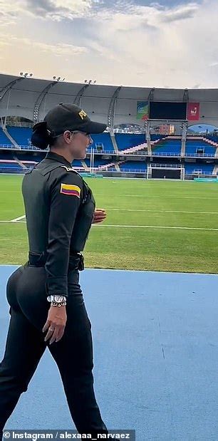 Perfect Ass Colombian Doggy Porn Videos .